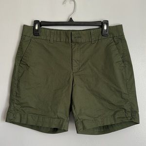 Old Navy chino shorts - Women’s size 8